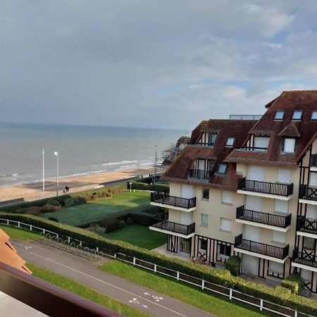 Apartment With Balcony Close To The Beach Кабур Екстериор снимка